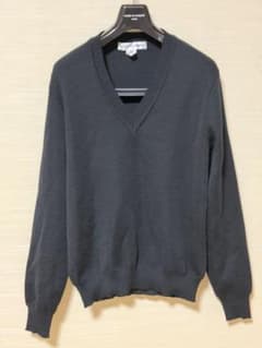 Comme des Garçons SHIRT Vネックセーター S イタリア製 Comme des Garçons SHIRT Vネックセーター S イタリア製 - メルカリ