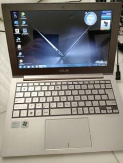 ASUS ultrabook UX21E core i7のサムネイル