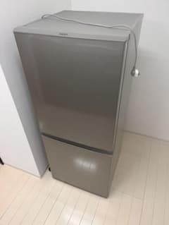 【送料込み】AQUA 一人暮らし向け冷蔵庫（AQR-13M）のサムネイル
