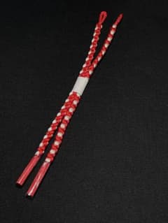 羽織紐　絹　紅緋. 白　丸組紐　0081のサムネイル