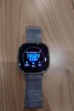 Fitbitsense2（中古） 純正バンド　充電ケーブル　別売マグネットバンドのサムネイル