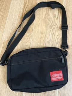 Manhattan Portage ブラックショルダーバッグのサムネイル