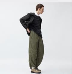 GU ナイロンパラシュートパンツ ブラック Mサイズのサムネイル