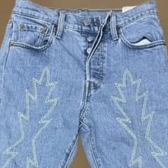 Levi’s 501 リーバイス カスタムデニム 刺繍ダメージ ヴィンテージのサムネイル