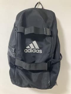 adidas 黒 リュック・バックパックのサムネイル