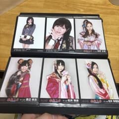 AKB48 2011年 写真集セットのサムネイル