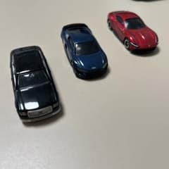 トミカ 3台セット トヨタ センチュリー アウディ R8 フェラーリのサムネイル