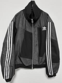 adidasデニムパッチワークトラックジャケット黒 adidas パッチワークトラックジャケット リメイク - メルカリ