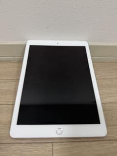 Apple iPad 第6世代 本体のサムネイル