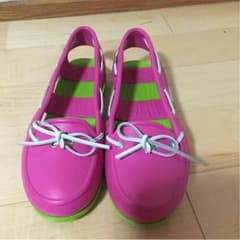 専用  crocs  靴  新品同様のサムネイル