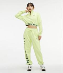 NIKE 蛍光イエロー セットアップ ナイキ ネオンカラー - メルカリ