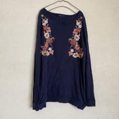 ⭐︎衝動買い整理中⭐︎ 刺繍Tシャツ　nextのサムネイル