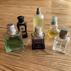 香水セット　まとめ売りのサムネイル