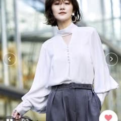 ルイルエブティック RUIRUEBOUTIQUE タックスリーブブラウスのサムネイル