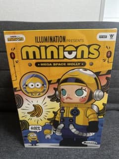 MINIONS SPACE MOLLY 400%（ディスプレイケース付き） - メルカリ