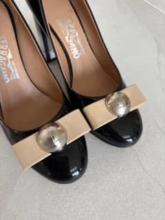 Salvatore Ferragamo パテントリボン サイズ38のサムネイル