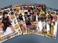 めかみき様専用　月刊バスケットボール2011年8～12月の5冊まとめ売りのサムネイル