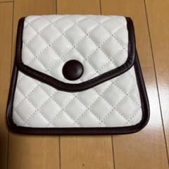 キルティング ショルダーバッグ ホワイト×ブラウン