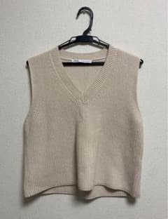 Zara ニットベストのサムネイル