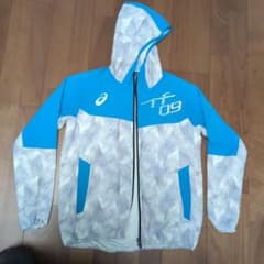 asics ウィンドブレーカー フード付き トレーニングウェア　薄手　メッシュのサムネイル