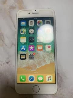 iPhone 6 Silver 64 GB docomoのサムネイル