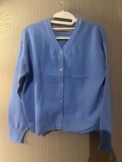 Té chichi ブルー Vネックカーディガンのサムネイル