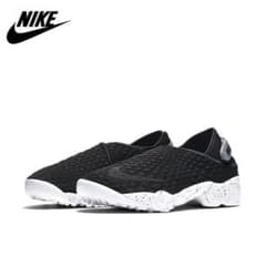 NIKEナイキ リフトラップ SE ウィメンズ27cm(26cm前後)のサムネイル