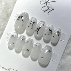 現品ネイルチップ｜ホワイト白シルバーリボンシンプルガーリー韓国マグネットバレエのサムネイル