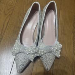 グリッター パールリボン パンプス シルバーのサムネイル