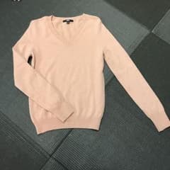 ユニクロ カシミヤセーターのサムネイル