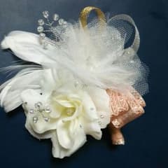 ハンドメイドコサージュのサムネイル