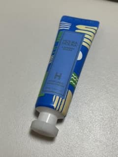 新品 HOLIKA HOLIKA ハンドクリーム　　韓国ブランド　ホリカホリカのサムネイル