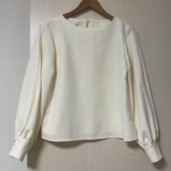 NATURAL BEAUTY BASIC 長袖 ブラウス ホワイト Mのサムネイル