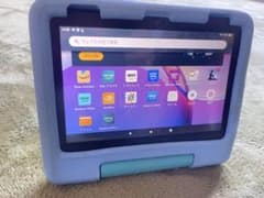 Amazon Fire HD 8 キッズモデル 第12世代 ブルー ケース付きのサムネイル