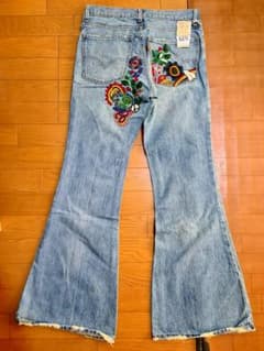 ★超貴重モデルリーバイスLVC刺繍フラワーベルボトム新品未使用品 ☆超貴重モデルリーバイスLVC刺繍フラワーベルボトム新品未使用