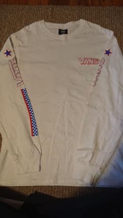 VANS ロングTシャツのサムネイル