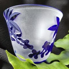 ガラスのぐい呑 藤　 Wisteria Sake Glassのサムネイル