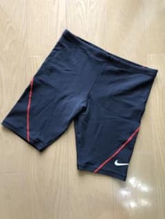 ☆NIKE/ナイキ 水着☆短パン　150 ブラックのサムネイル
