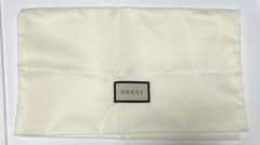 GUCCI グッチ　布袋　ホワイトのサムネイル