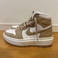ナイキ ウィメンズエアジョーダン1ハイエベレート 26.0cmのサムネイル
