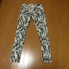AZUL by moussy スキニーパンツのサムネイル