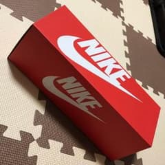 ナイキ ベナッシのサムネイル