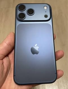 Apple iPhone17ProMax 256GBのサムネイル