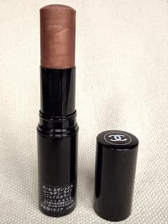 【限定色】CHANEL ボーム エサンシエル ゴールデン ライトのサムネイル