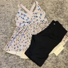 SUKALA 新品 ローズプリントプリーツタンクトップ - メルカリ