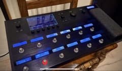 FLOOR HELIX LINE6 中古※キズ多めなのでかなりお安く出品します Floor Line6/Helix ギター