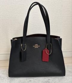 美品 COACH ブラック ハンドバッグのサムネイル