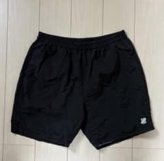 undefeated アンディフィーテッド　ハーフパンツ　ブラック　XLのサムネイル
