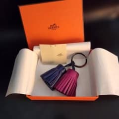 HERMES エルメス キーリング カルメン ウノドス フリンジチャーム 箱