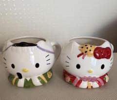 美品】ハローキティ ダニエル ひな祭り ペアマグカップ 陶器2002